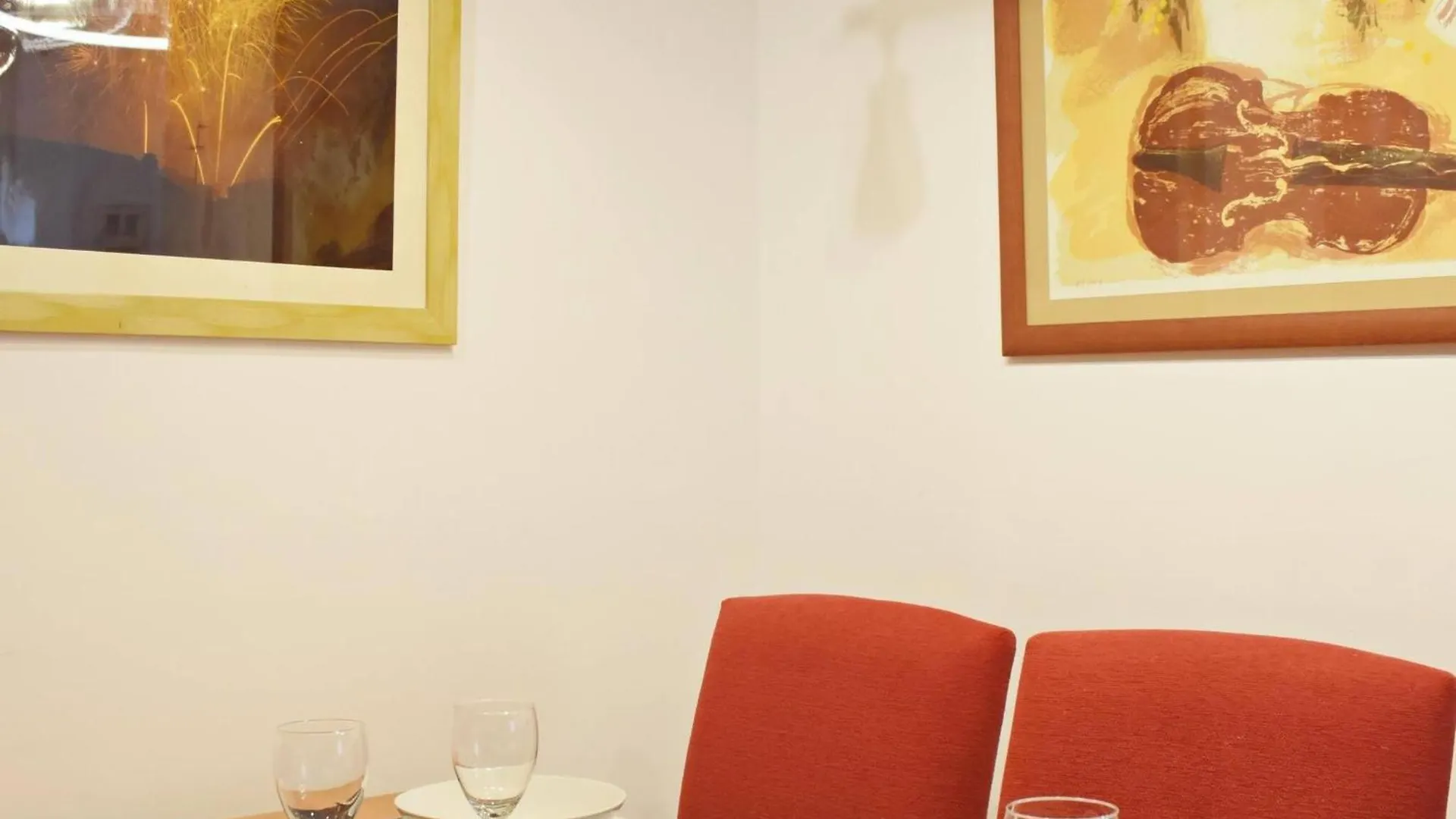 Fantastico Apartamento De Dos Dormitorios En El Soho Malaga
